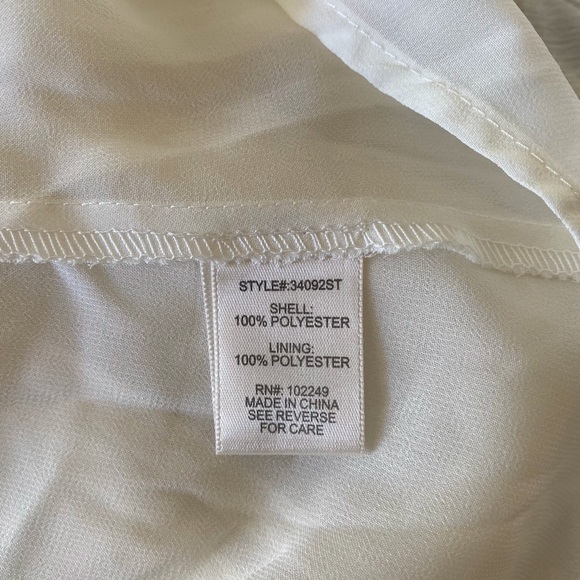 🚨LAST CHANCE🚨Skies are Blue NWT Cream Embroidered Scoop Neckline Sheer Blouse XS - Picture 4 of 5